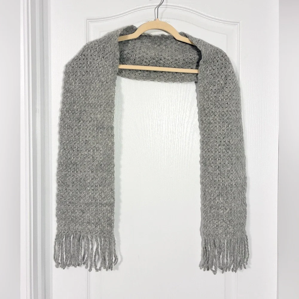 Banana Republic Lambswool Rabbit Hair Knit Fringe Scarf Gray 65” x 6.5”